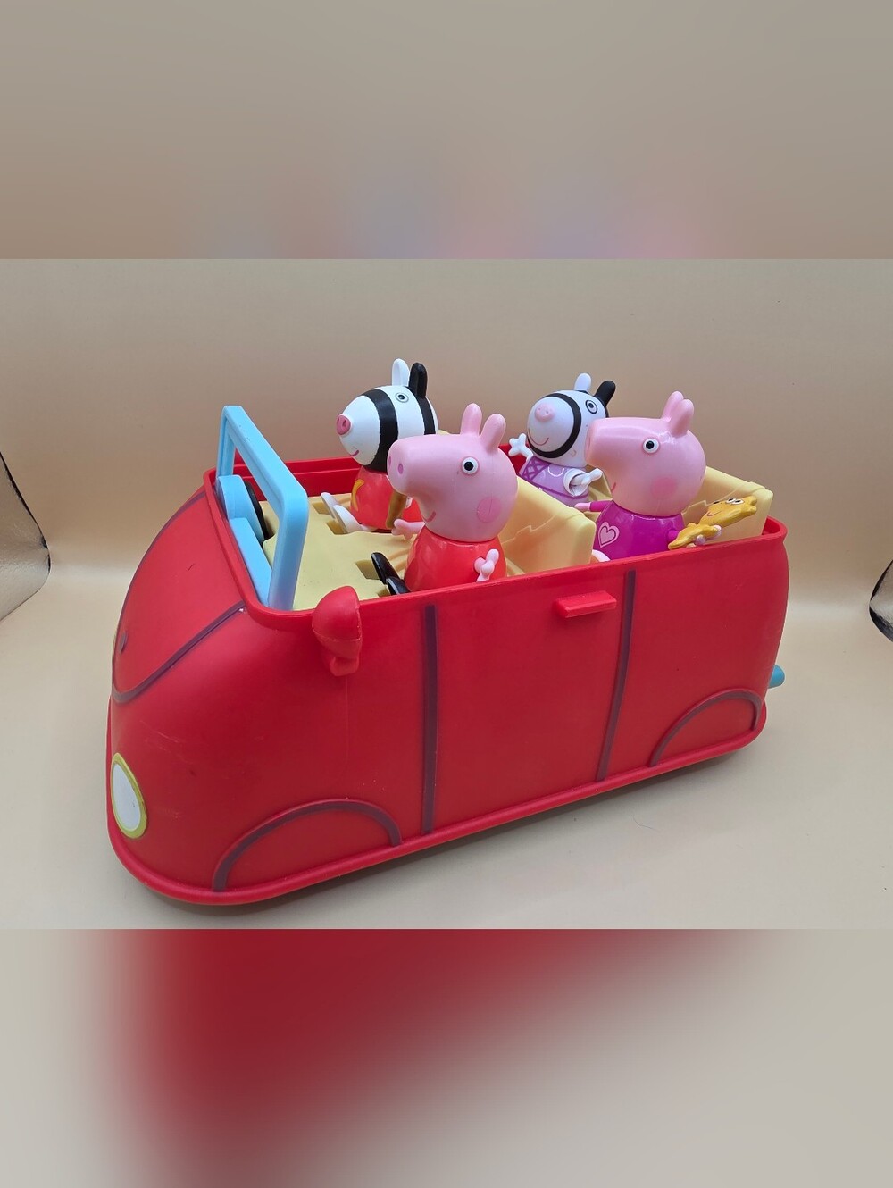 Peppa Pig Peppa's Big Family Car with Sounds